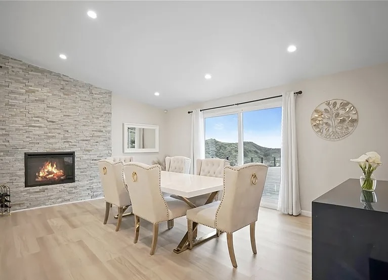 Additional luxury interior