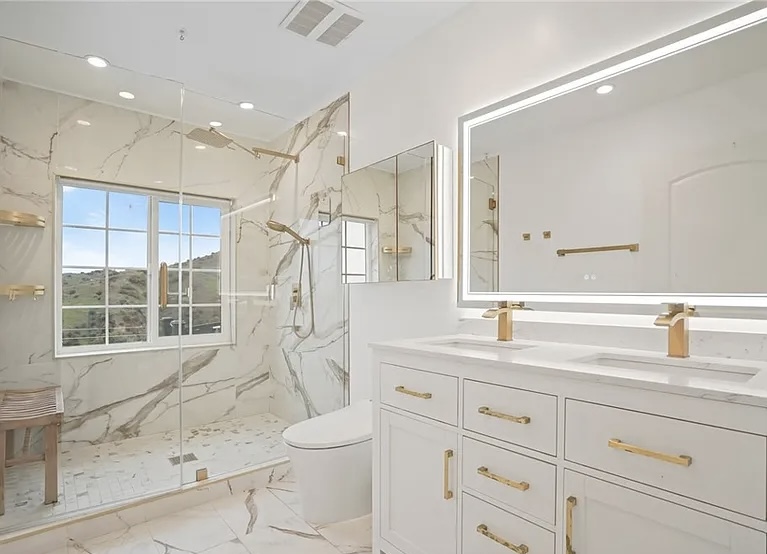 Outdoor grounds and landscaping